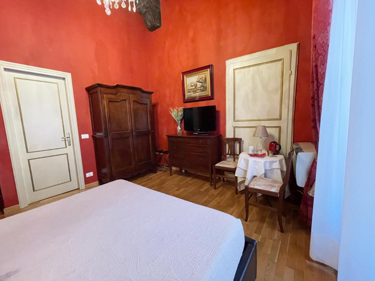 루카 La Boheme B&B 외부 사진