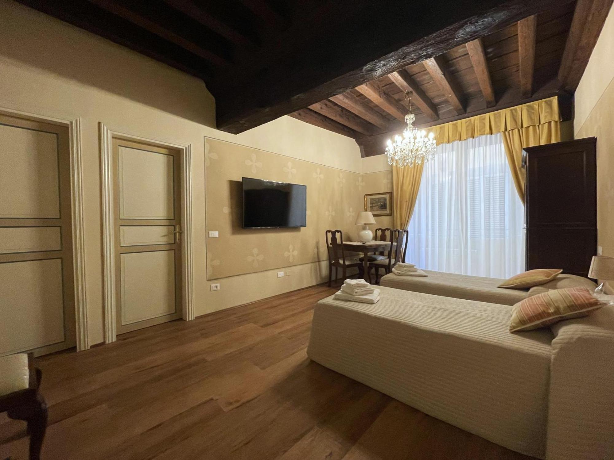 루카 La Boheme B&B 외부 사진