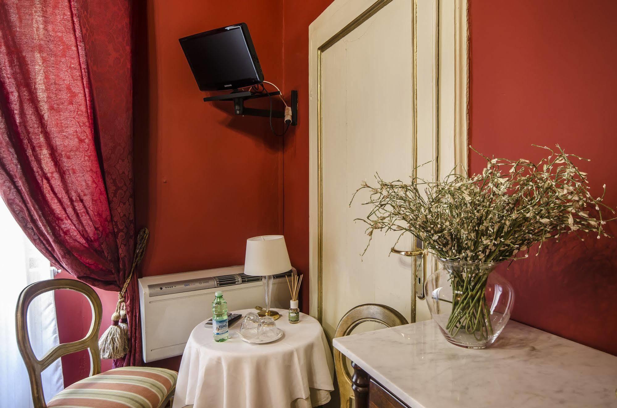 루카 La Boheme B&B 외부 사진