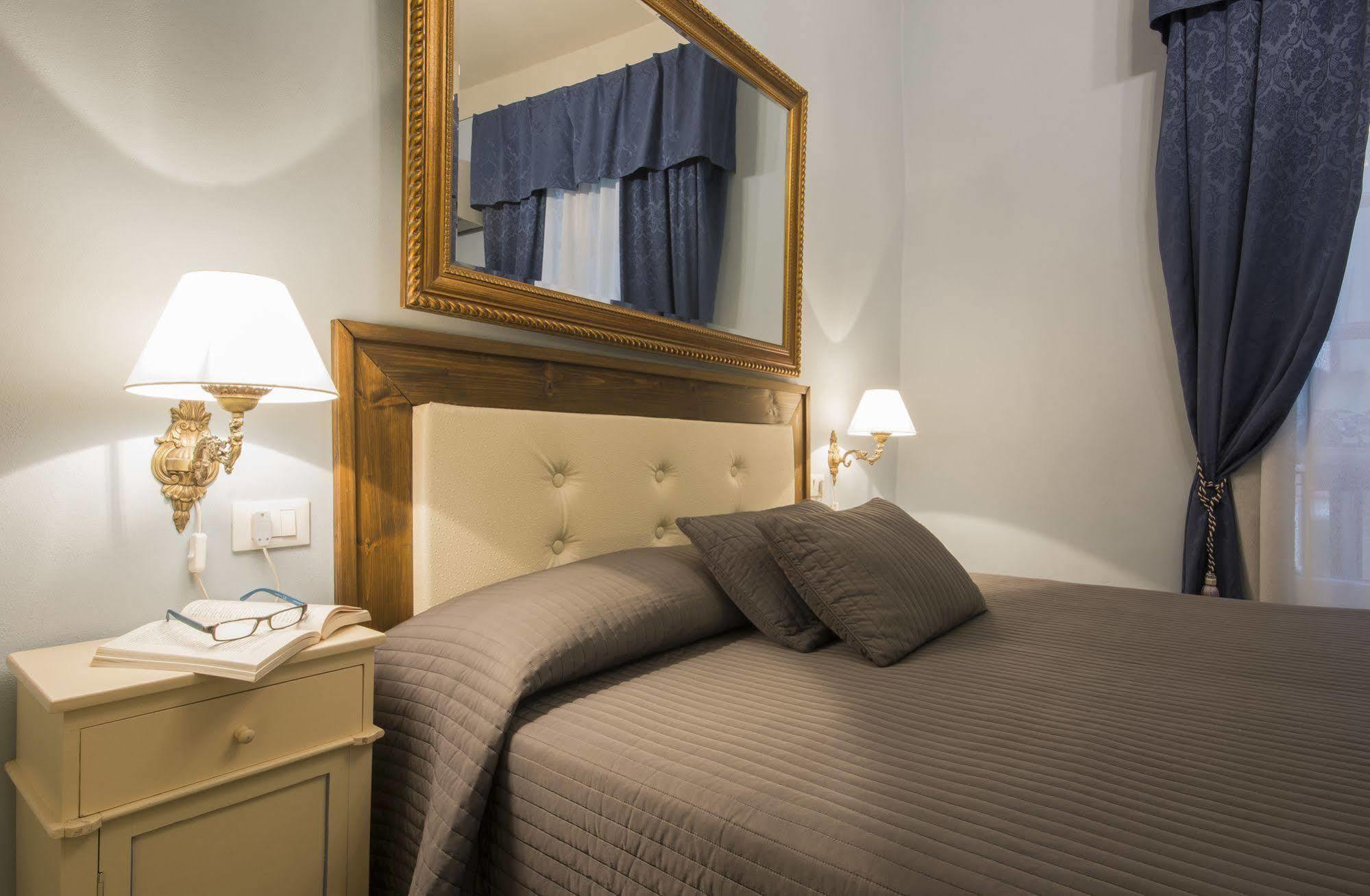 루카 La Boheme B&B 외부 사진